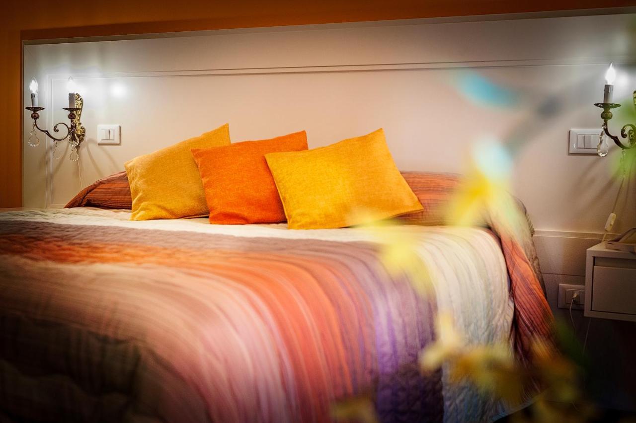 Bed and Breakfast La Rocchetta Валеджо-суль-Минчо Экстерьер фото