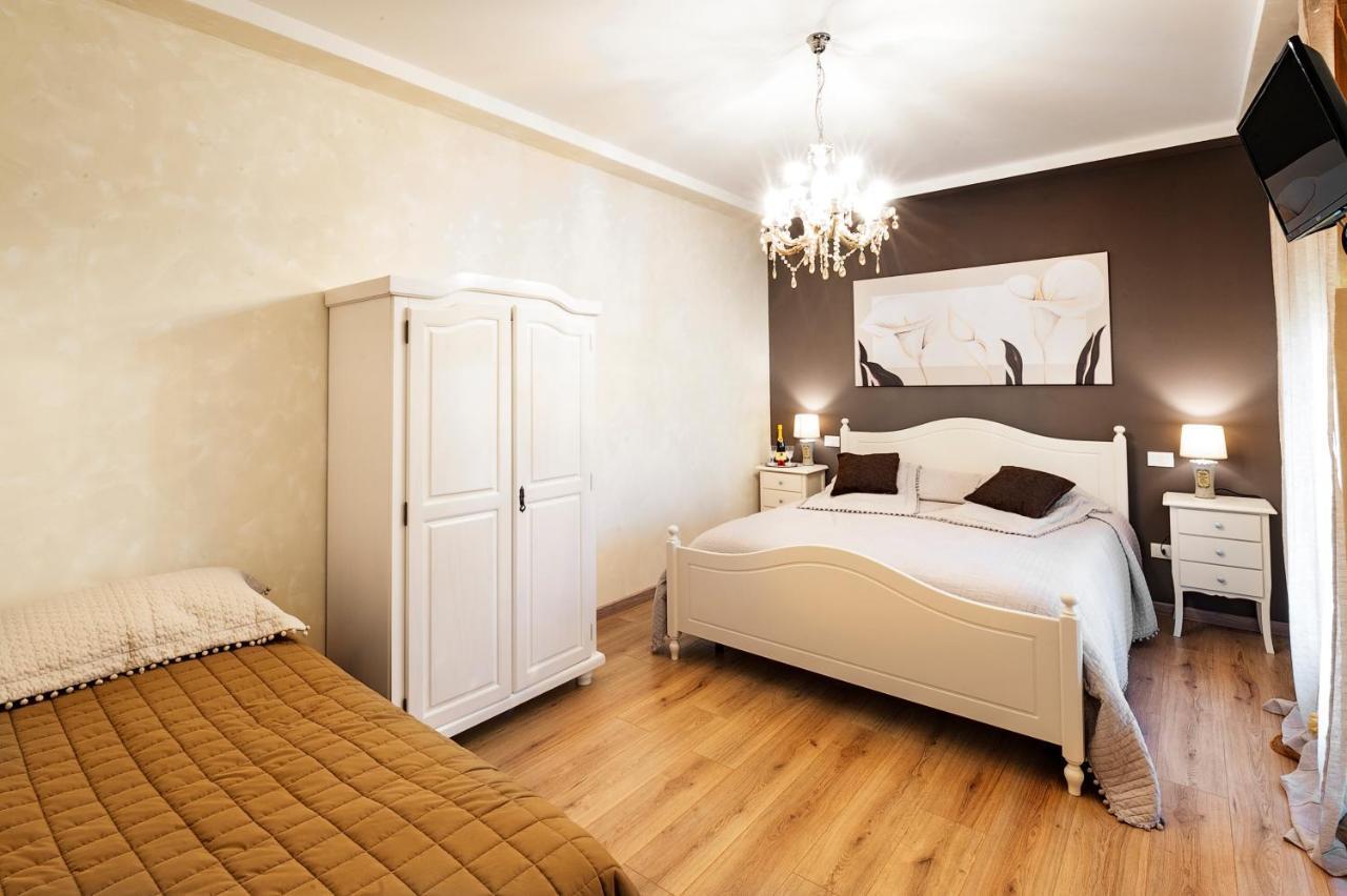 Bed and Breakfast La Rocchetta Валеджо-суль-Минчо Экстерьер фото