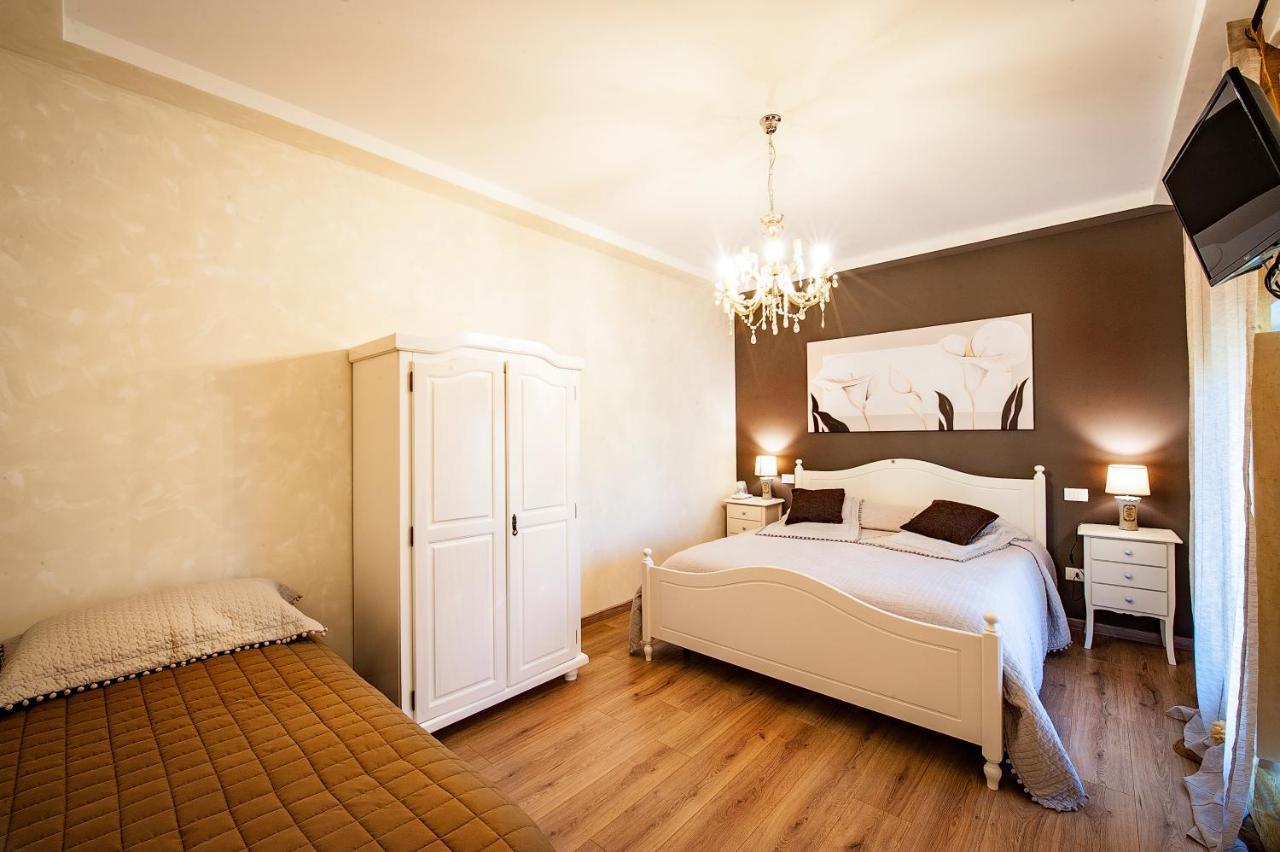 Bed and Breakfast La Rocchetta Валеджо-суль-Минчо Экстерьер фото
